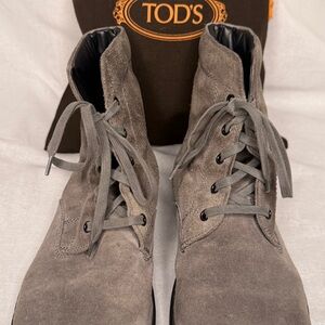 Tod's Gray Chukka Boots for Men
